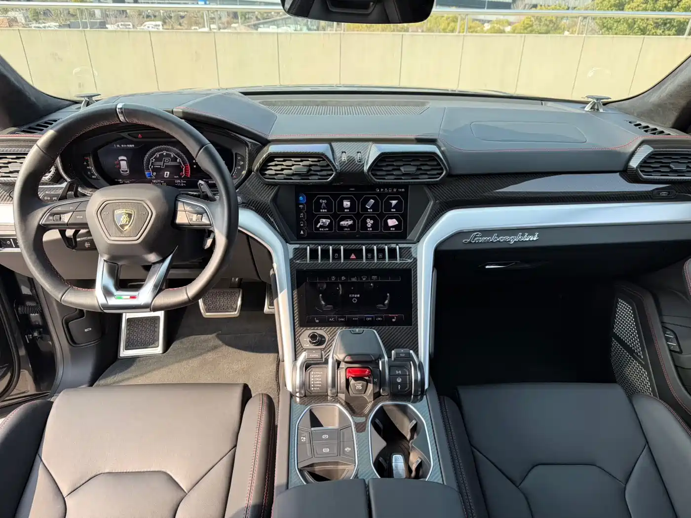 Lamborghini Urus 2018 4.0T V8 фото 13