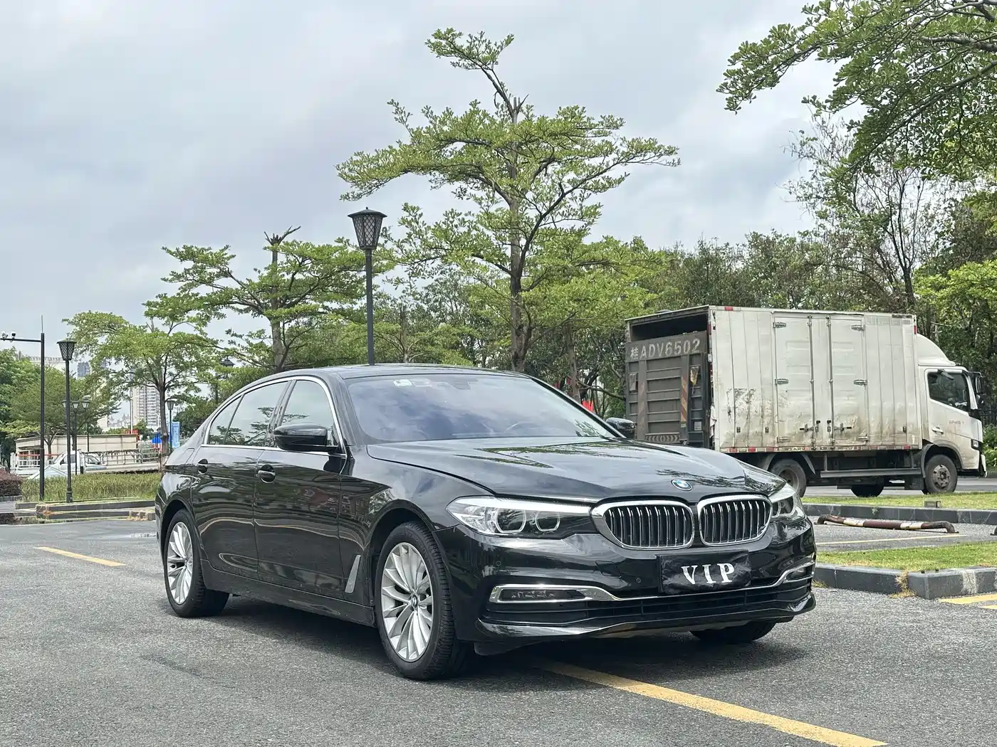 BMW 5 Series 2019 525Li Luxury Package фото 3