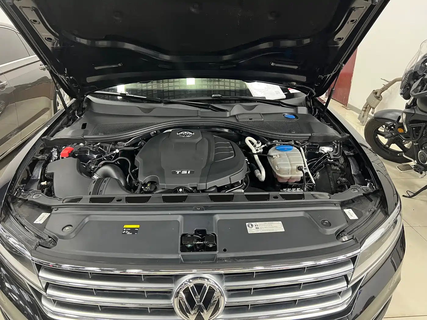 Volkswagen Phideon 2018 Facelift 380TSI FWD Flagship фото 15