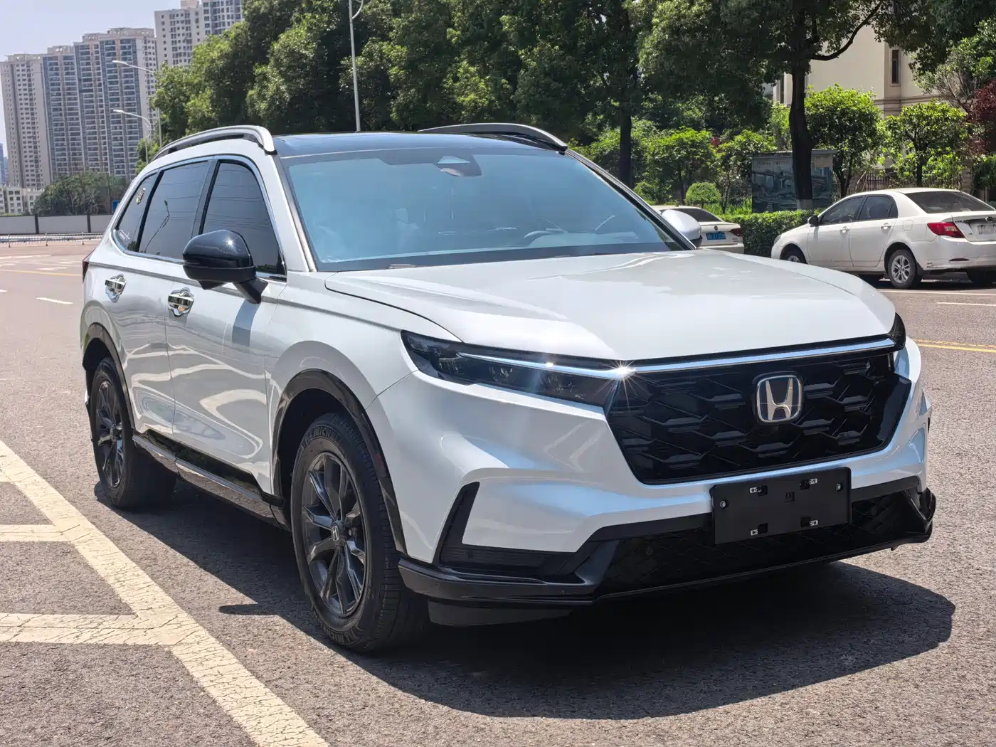 Honda CR-V 2023 2.0L e:HEV 2WD Smart Shine Edition фото 3