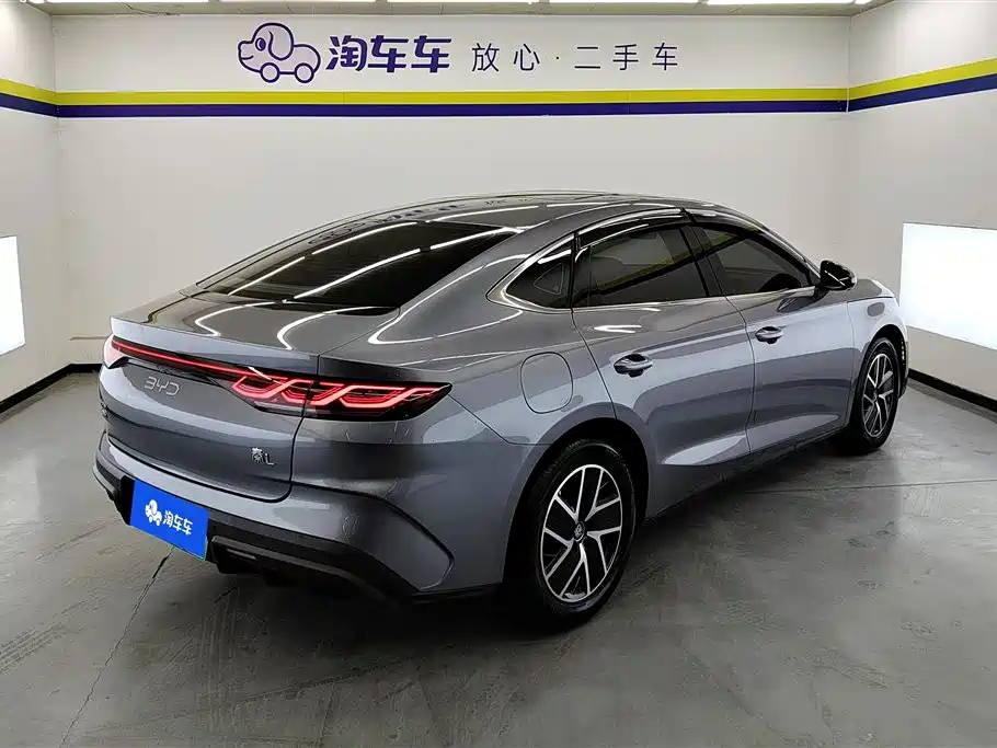 BYD Qin L 2024 DM-i 120KM Leading фото 3