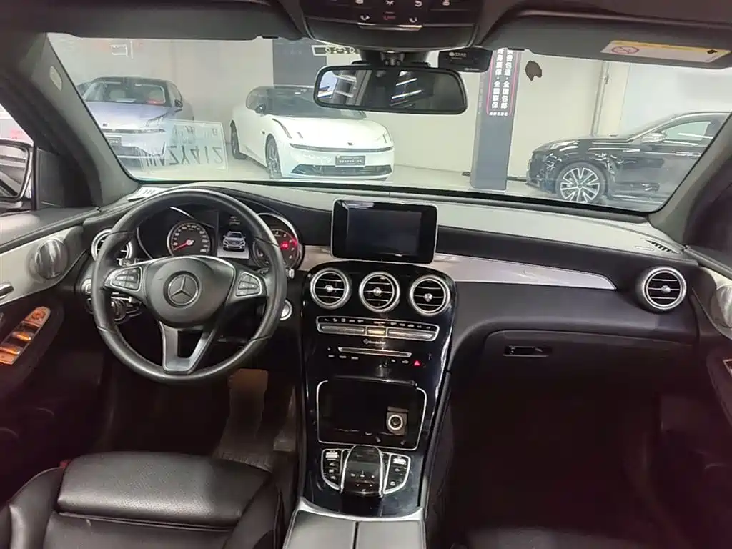 Mercedes-Benz GLC 2017 GLC 200 4MATIC фото 10