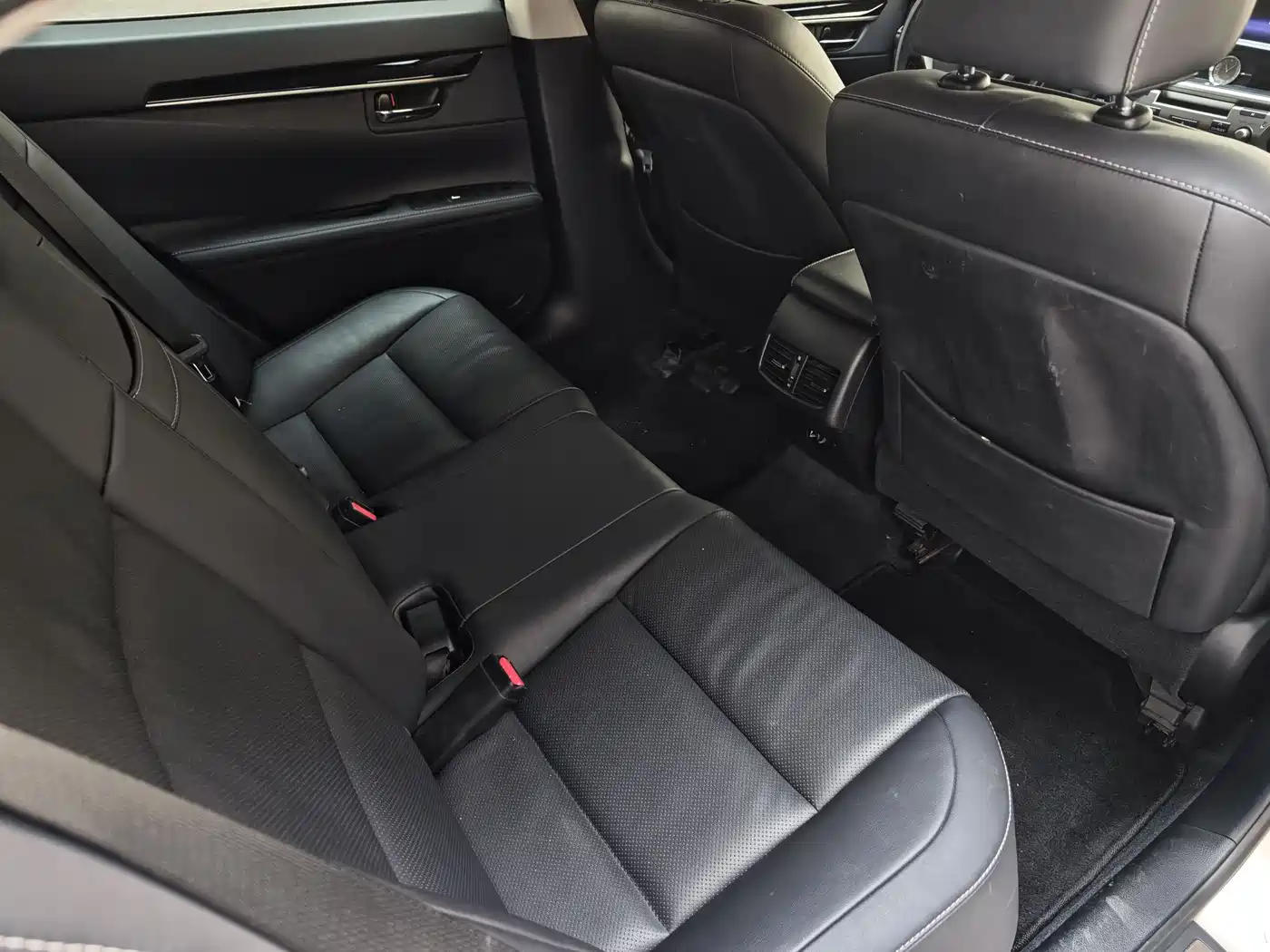 Lexus ES 2014 300h Elite Edition фото 12