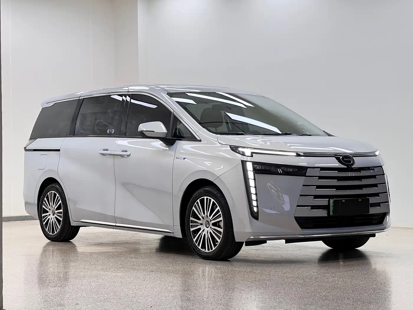 GAC Trumpchi Trumpchi E8 NEV 2024 Model 150km MAX+ фото 3
