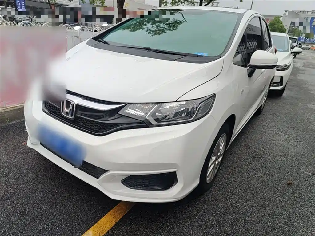 Honda Fit 2018 1.5L CVT Comfort Sunroof Edition
