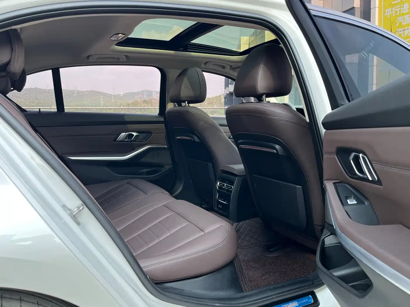 BMW 3 Series 2020 Facelift 325Li Launch Edition фото 20