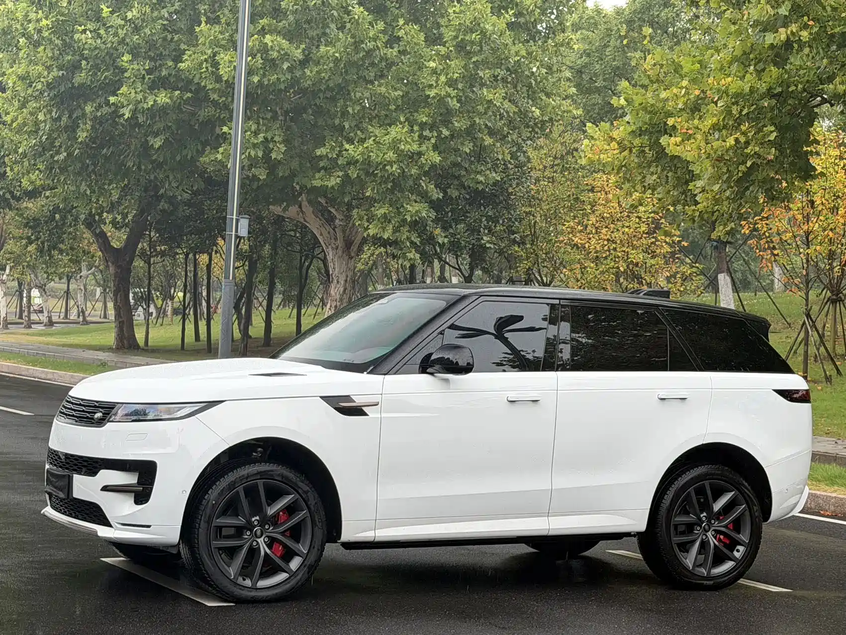 Фото 1 - Land Rover Range Rover Sport