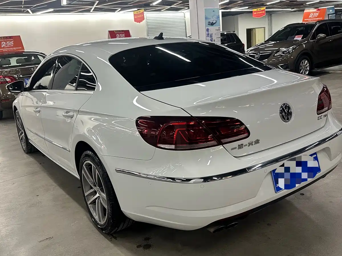 Volkswagen FAW-Volkswagen CC 2015 1.8TSI Luxury фото 8