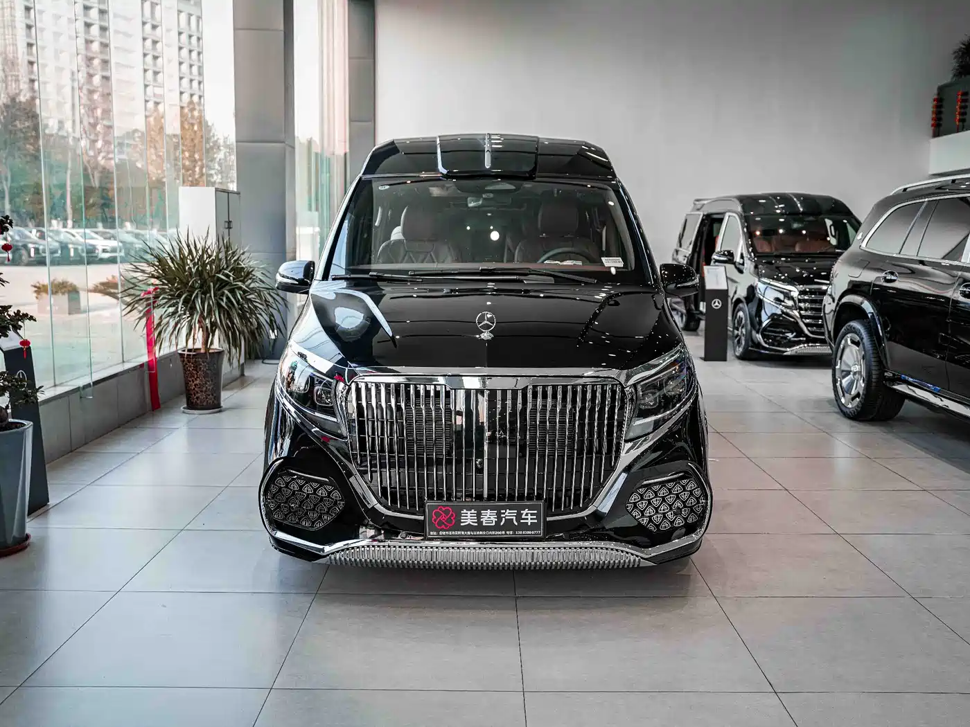Mercedes-Benz V-Class 2024 V 300 L Long Wheelbase Premium фото 2