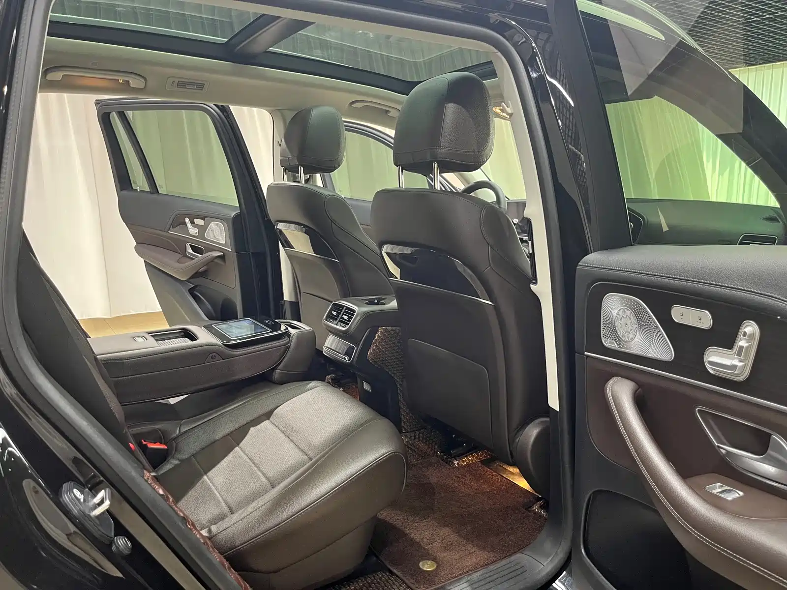 Фото 11 - Mercedes-Benz GLS