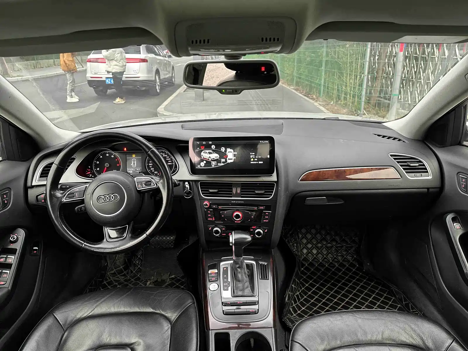 Фото 14 - Audi A4L