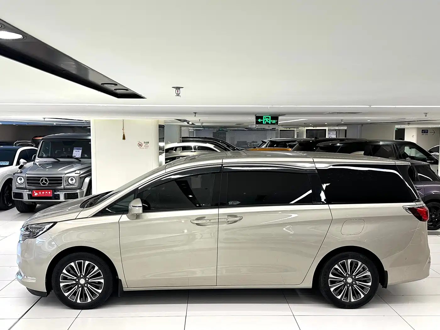 Buick GL8 2022 ES Landmark 653T Luxury фото 4