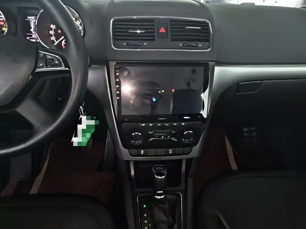 Škoda Yeti 2014 1.4TSI DSG Explorer фото 13