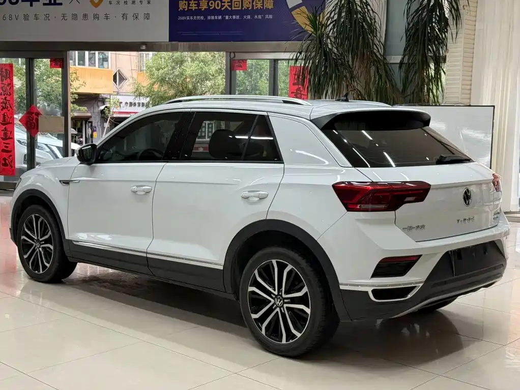 Volkswagen T-Roc, миниатюра 6