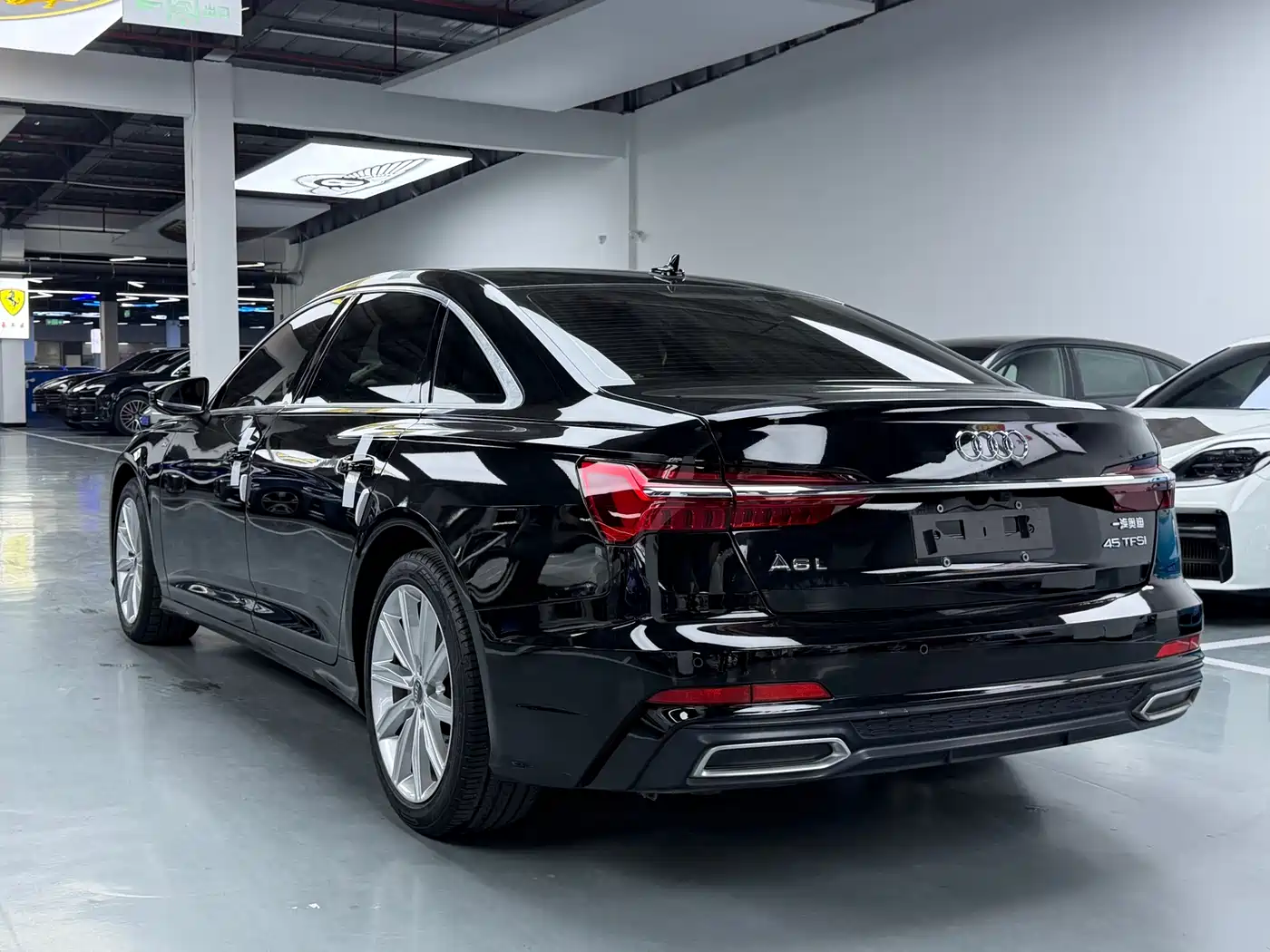 Audi A6L 2021 45 TFSI Exclusive Sport фото 17