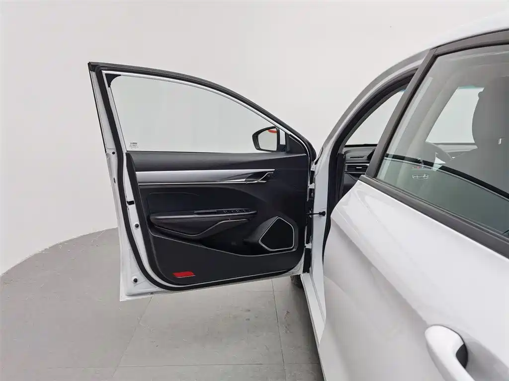 GEELY AUTOMOBILE BINRUI