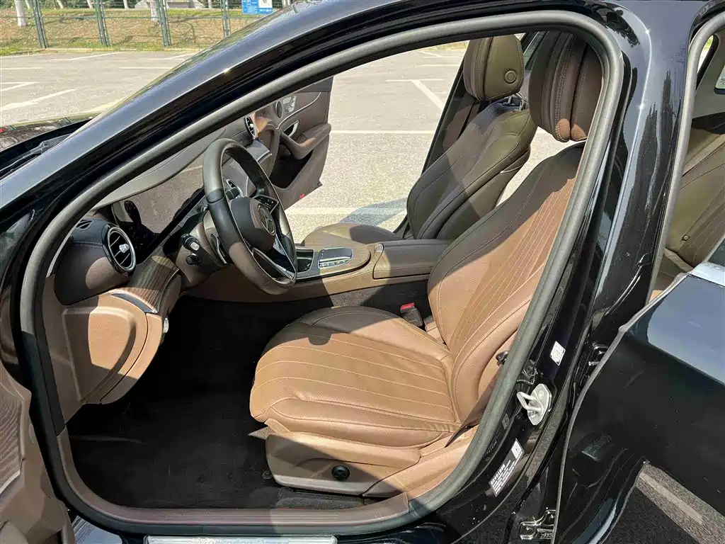 Mercedes-Benz E-Class 2021 E 300 L Fashion фото 13