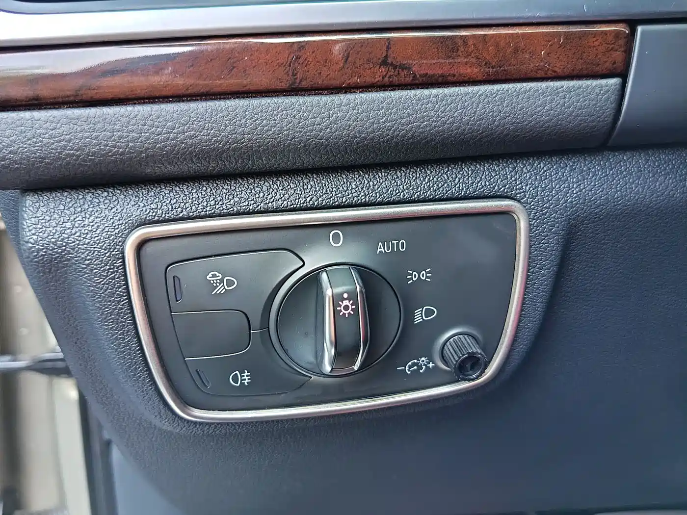 Audi A6L 2014 TFSI Standard фото 13