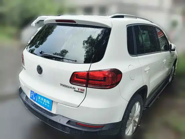 Volkswagen Tiguan 2013 2.0TSI Automatic AWD Flagship Edition — фото 2