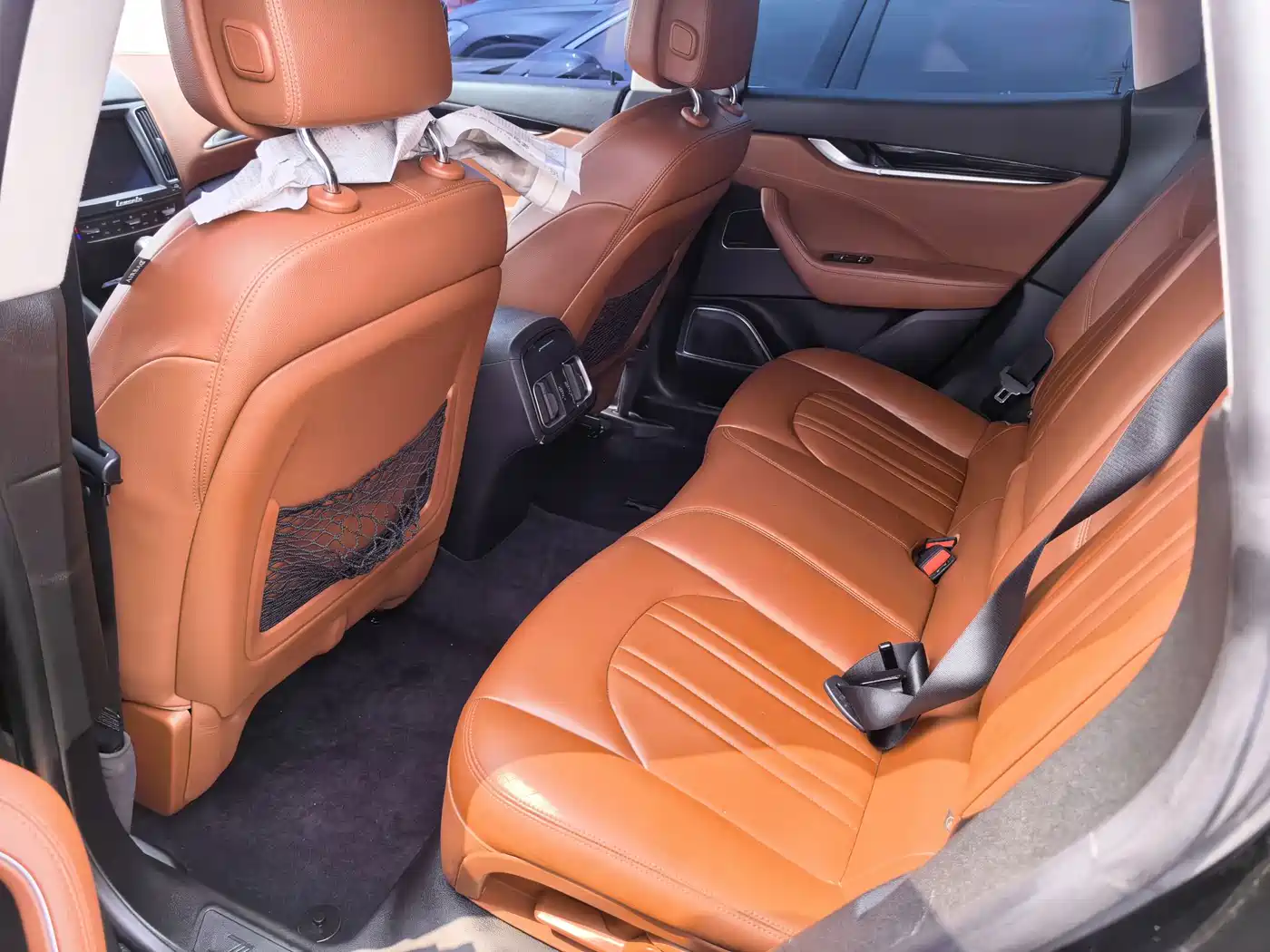 Photo 6 - Maserati Levante