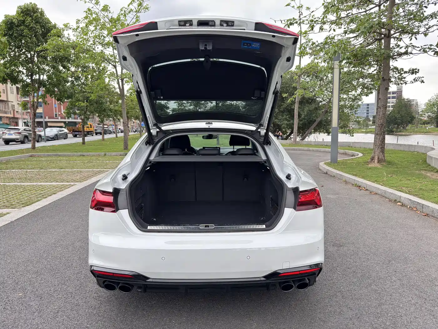Audi A5 (Import) 2024 Sportback 40 TFSI quattro Luxury Dynamic фото 15