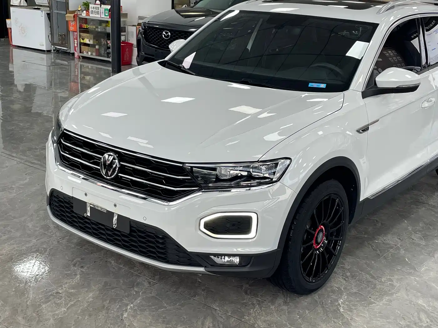 Volkswagen T-ROC 2021 Facelift 280TSI DSG 4WD Luxury Smart Connect Edition фото 18