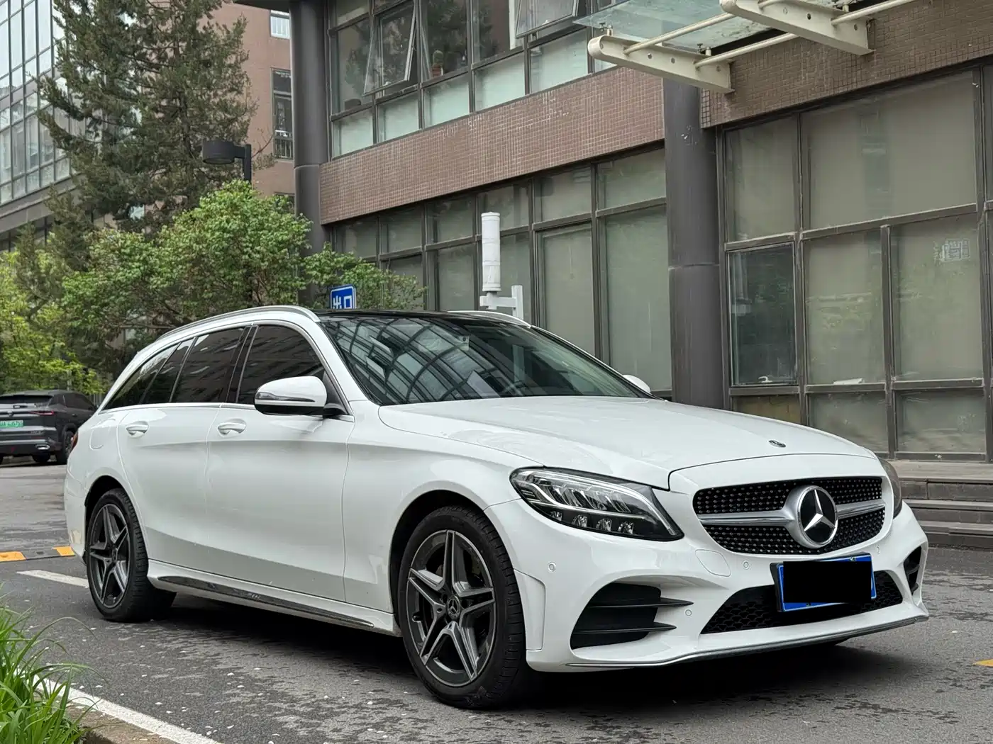 Mercedes-Benz C-Class (Import) 2019 C 260 Estate фото 3
