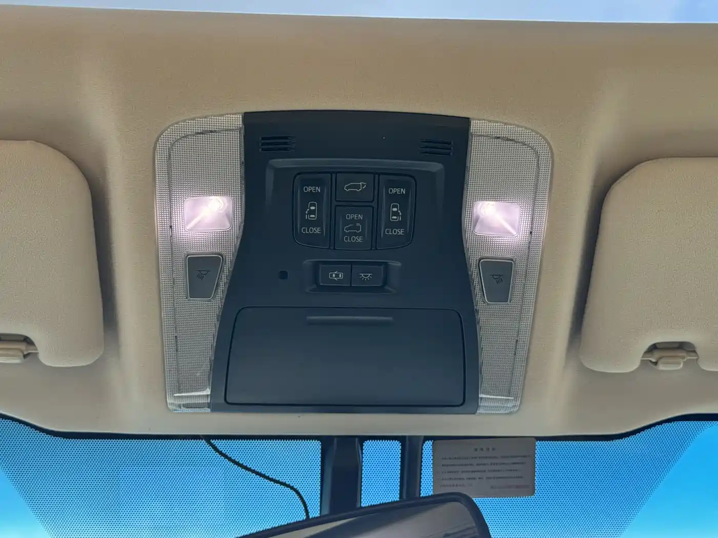 Toyota Alphard 2015 3.5L Luxury Edition фото 16