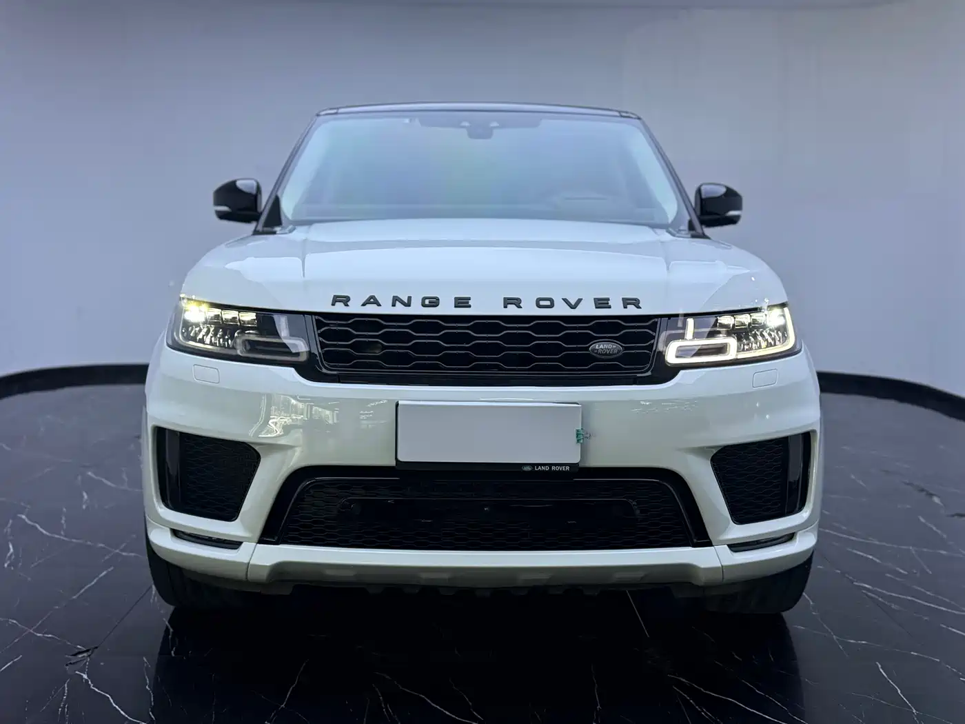 Фото 2 - Land Rover Range Rover Sport