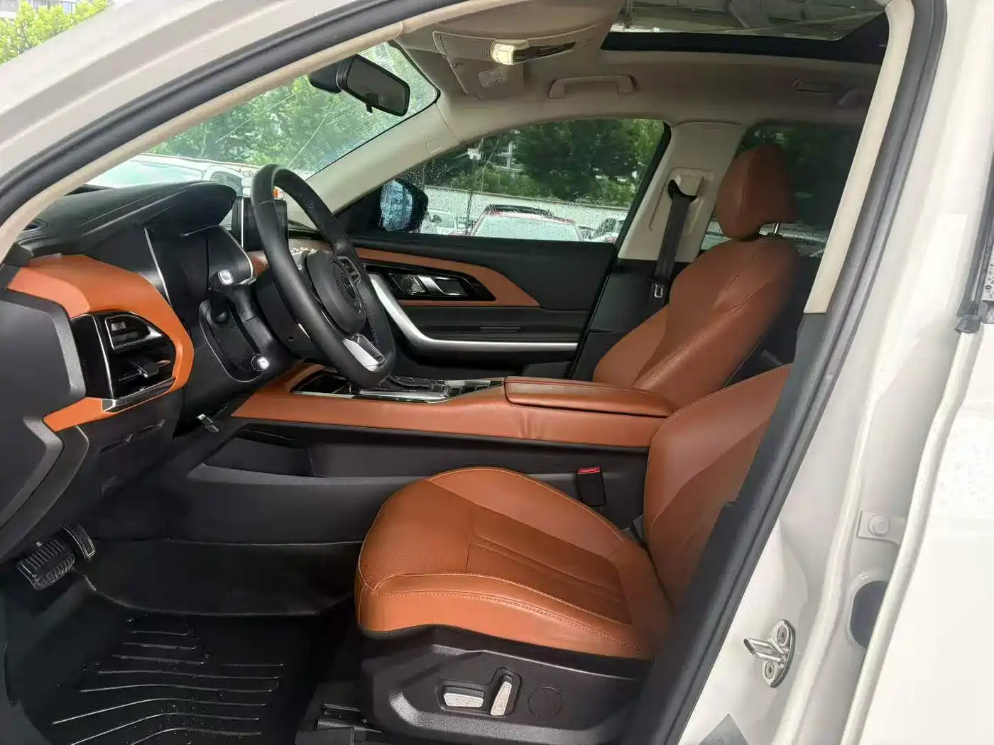Фото 4 - Zotye T500