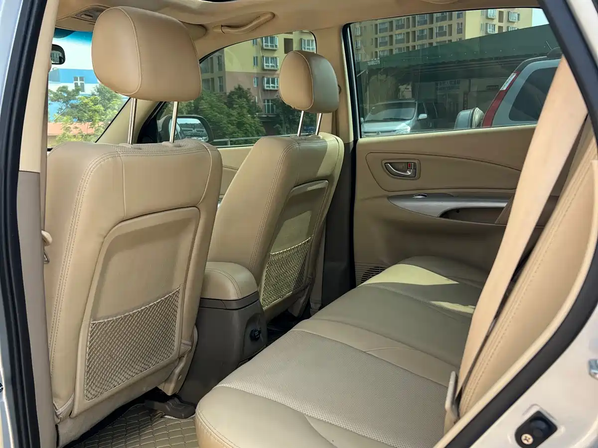 Hyundai Tucson 2009 2.0L Automatic 2WD Sunroof фото 8