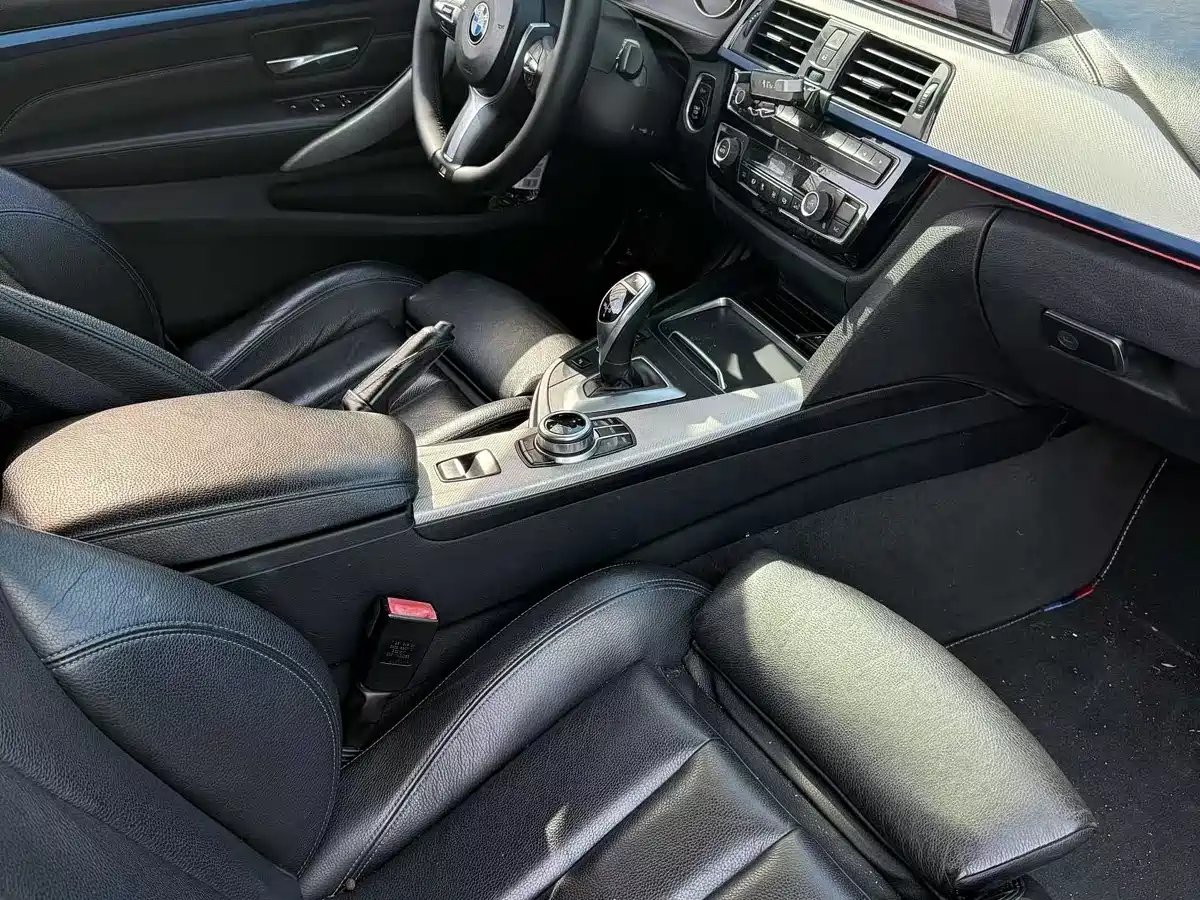 BMW 4 Series 2017 425i Convertible M Sport Package фото 6