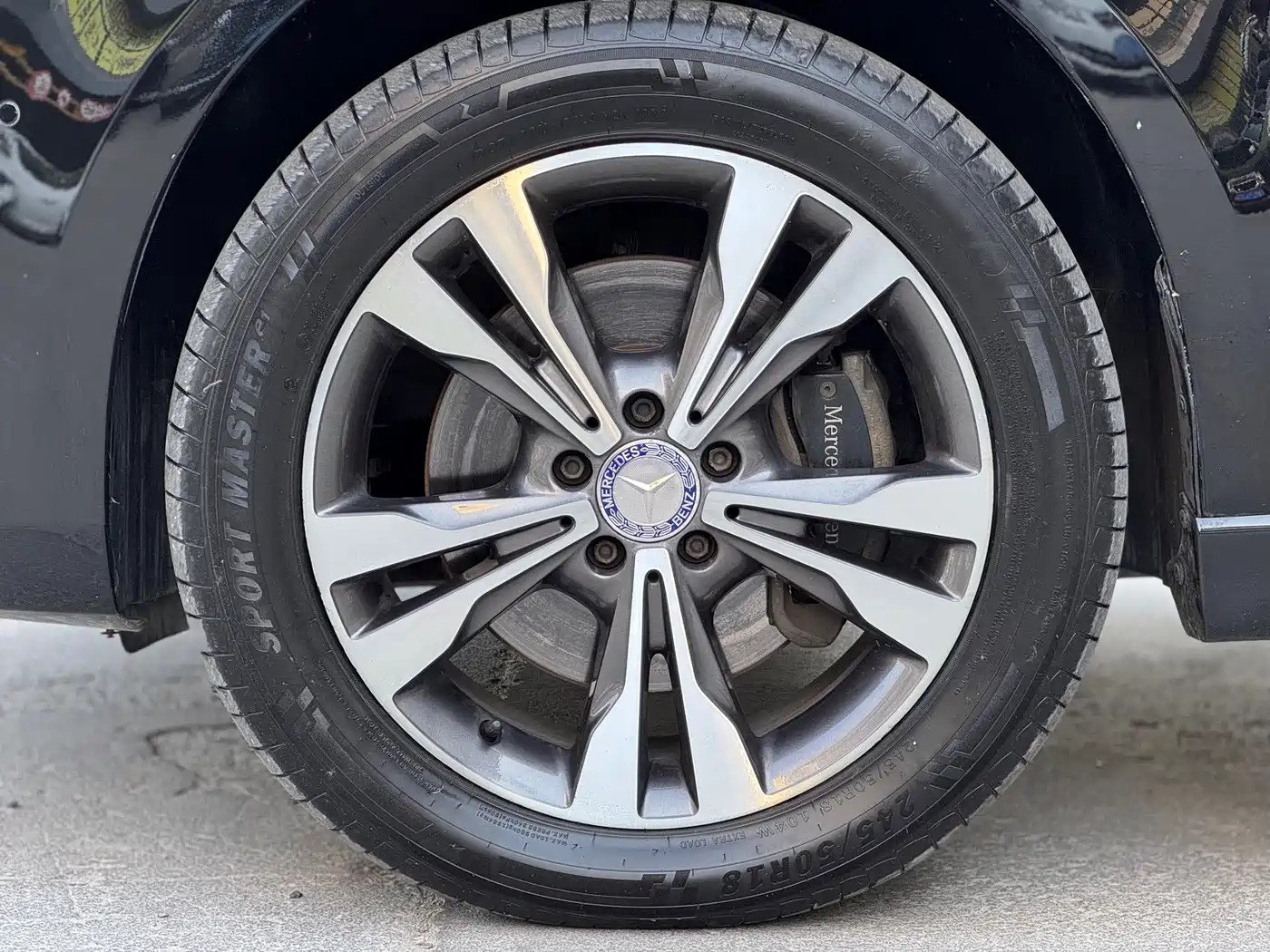 Mercedes-Benz V-Class 2017 Model V 260 Premium Edition фото 23