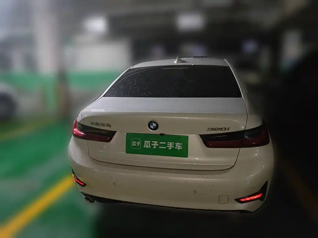 BMW 3-SERIES