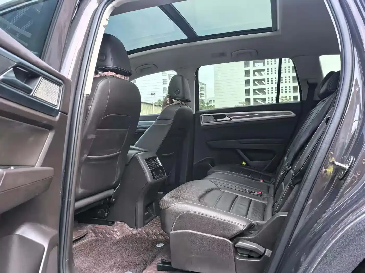 Volkswagen Teramont 2019 530 V6 4WD Luxury Edition China VI фото 9
