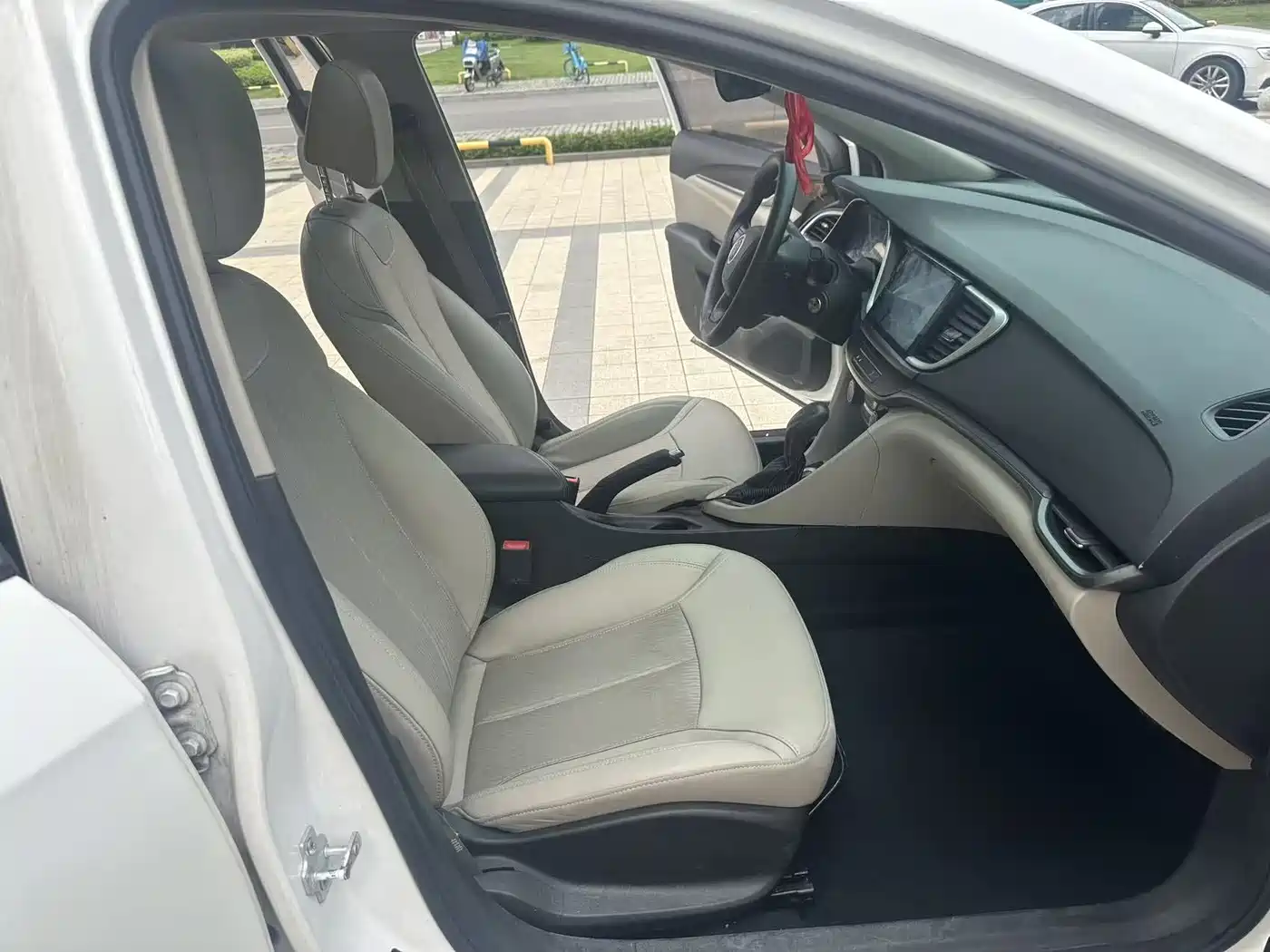 Buick Excelle 2017 15N Automatic Elite фото 25