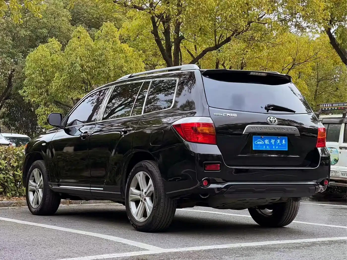 Toyota Highlander 2009 2.7L 2WD 7-seater Luxury Edition фото 7