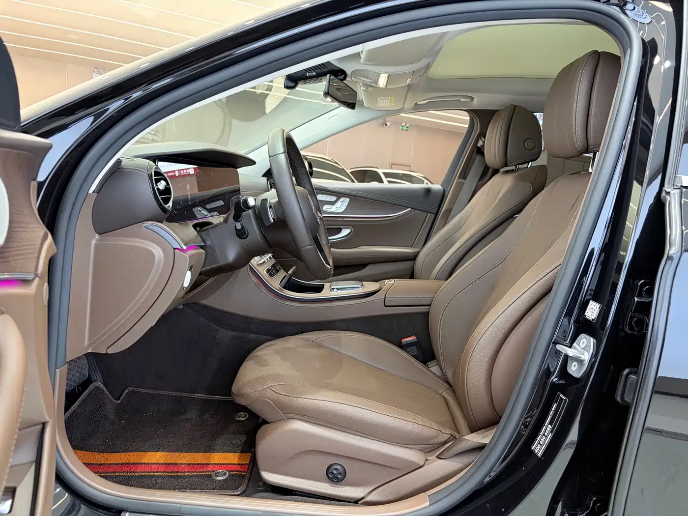 Mercedes-Benz E-Class 2022 Facelift III E 300 L Luxury фото 10