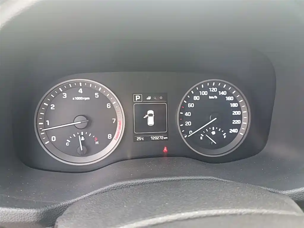 Hyundai Tucson 2015 1.6T Dual Clutch 2WD Smart фото 12