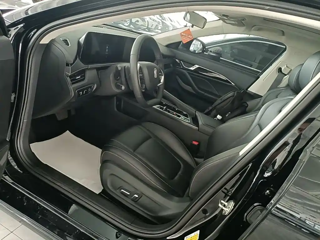 Besturn B70 2025 2025 Dragon Glory Edition 1.5T Deluxe
