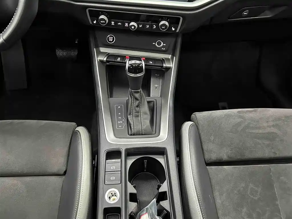 Audi Q3 2022 35 TFSI Fashion Dynamic фото 5