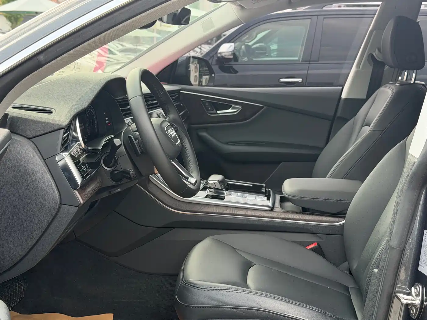 Audi Q8 2020 2019 55 TFSI Luxury Dynamic