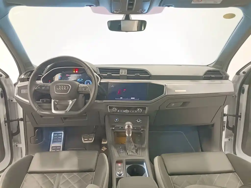 Audi Q3 2024 2024 35 TFSI Fashion Sport
