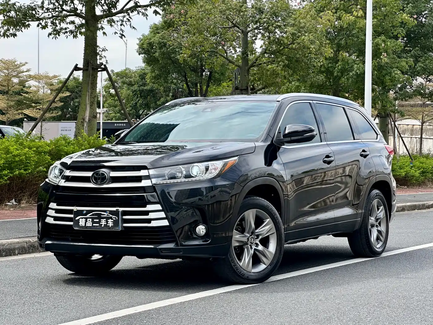 TOYOTA HIGHLANDER