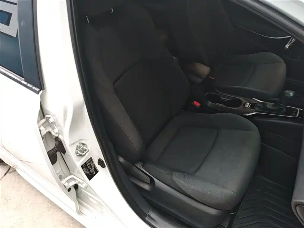 Toyota Levin 2022 Dual Engine 1.8H E-CVT Leading Edition фото 25