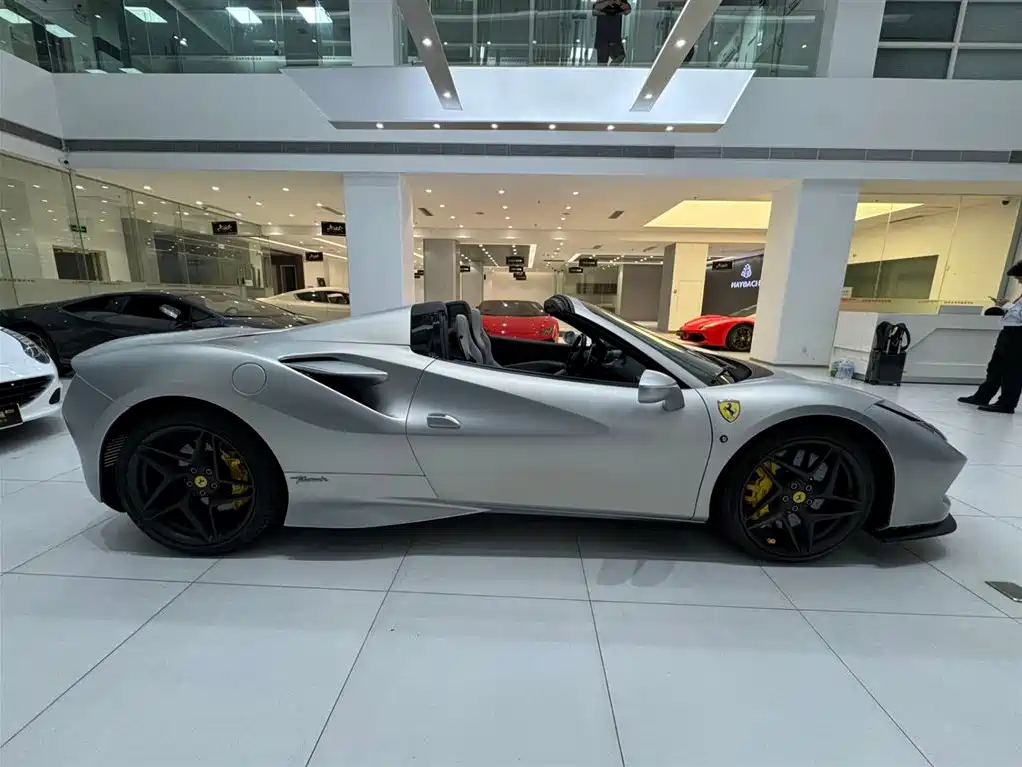 Ferrari F8 2020 Spider 3.9T V8 фото 2