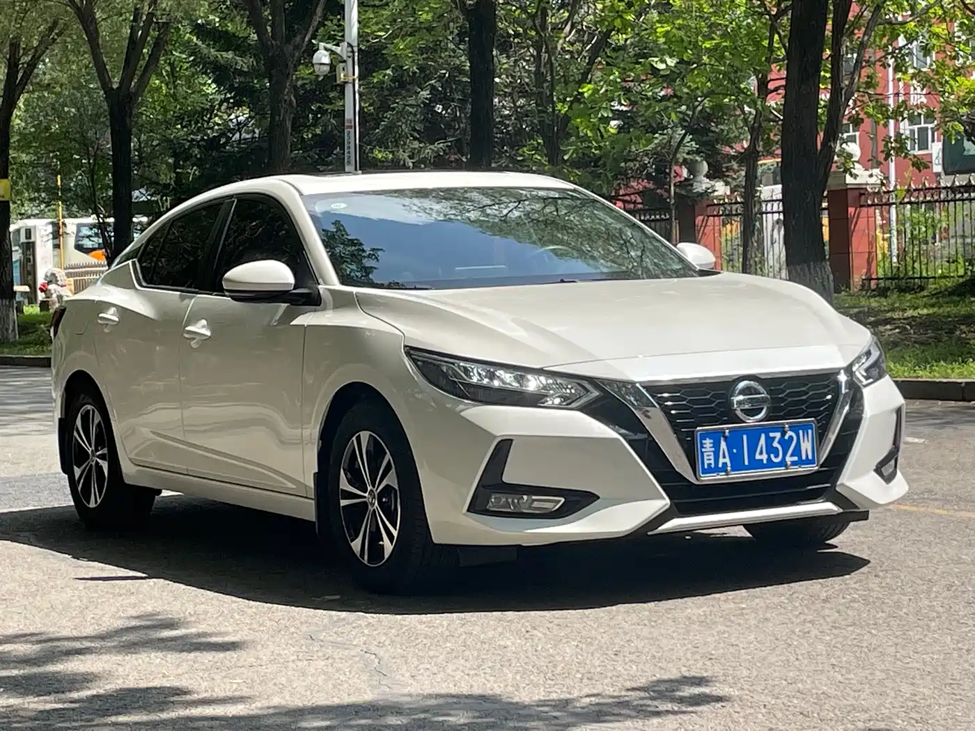 Nissan SYLPHY, миниатюра 2