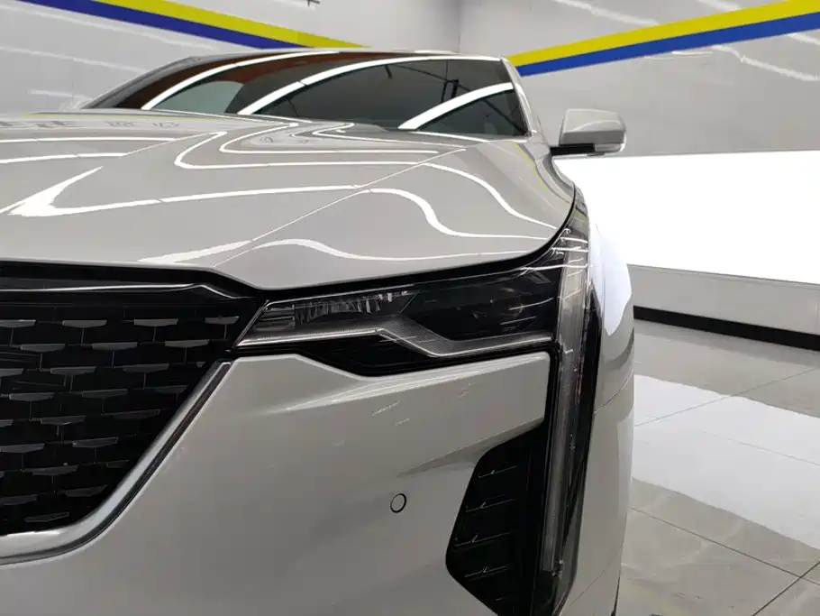 Cadillac CT4 2024 2023 25T Luxury Model