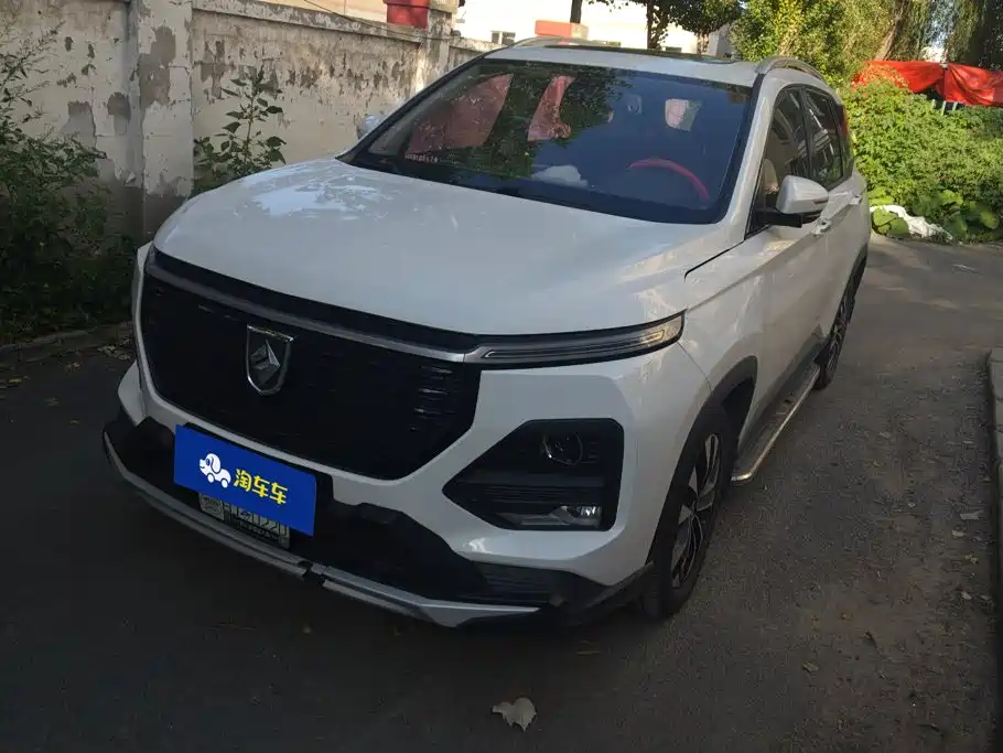 Baojun 530 2020 2020 1.5T CVT Premium Connect 7-seater