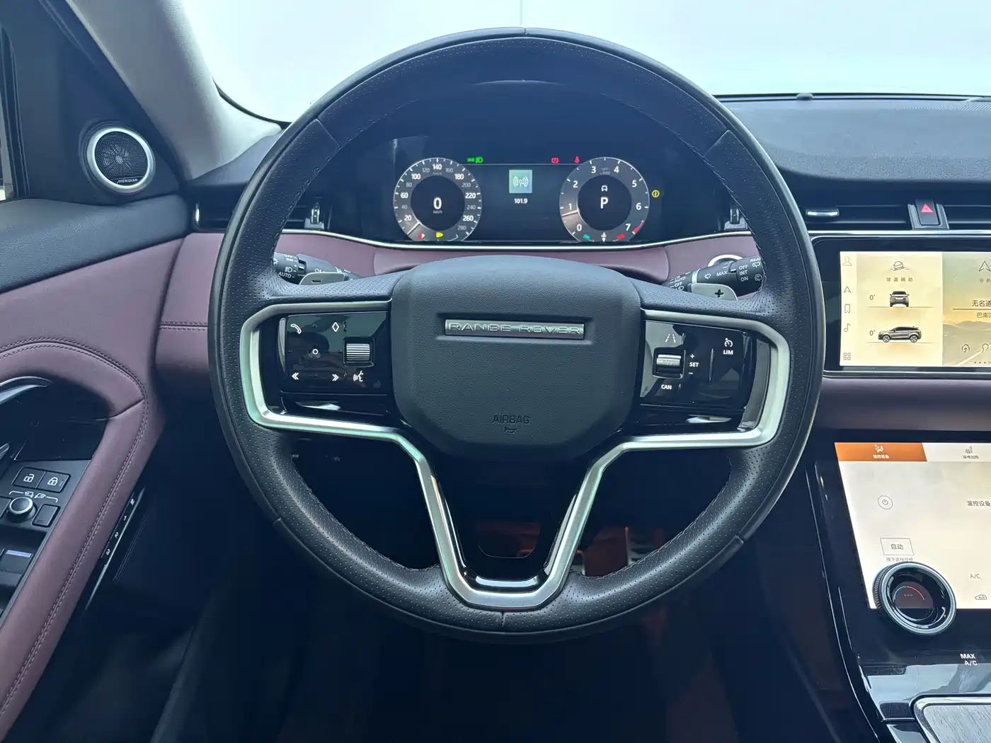 Land Rover Range Rover Evoque 2023 Range Rover Evoque L 249PS Luxury Edition фото 23